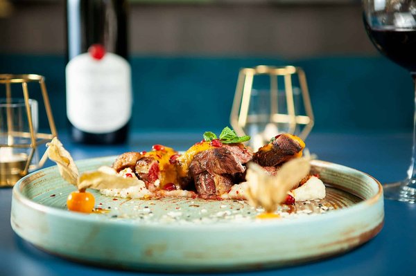 Quelles croisières permettent de découvrir les traditions culinaires en Espagne?